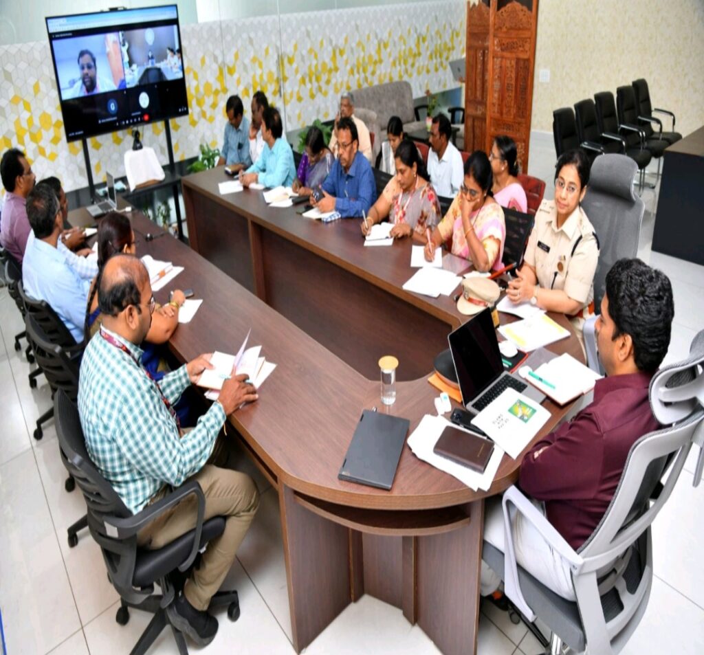 ఆధార్ అప్డేట్ కు ప్రత్యేక డ్రైవ్ లు చేపట్టండి – కలెక్టర్ లక్ష్మీశ