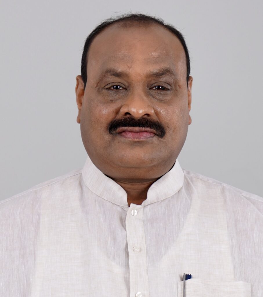 ఉడికించిన గుడ్లు, చికెన్ తినొచ్చు: మంత్రి అచ్చెన్నాయుడు