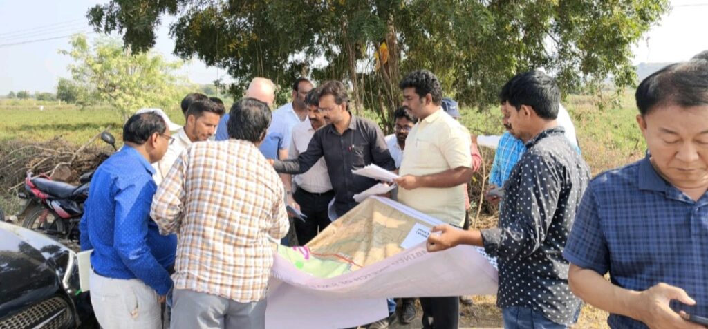 మాచర్ల మండలంలో కొరియా బృందం పర్యటన