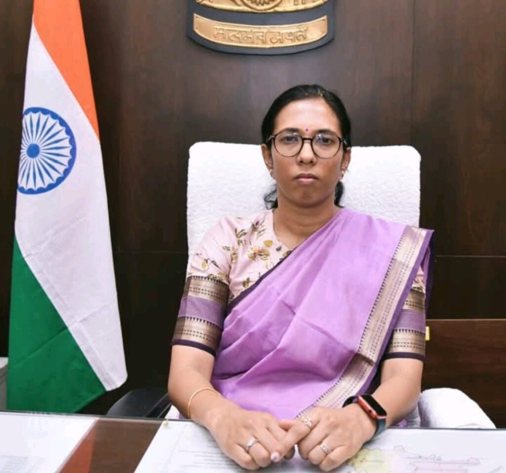 గుంటూరు కలెక్టరేట్ లో ఎన్నికల కంట్రోల్ రూమ్ ఏర్పాటు