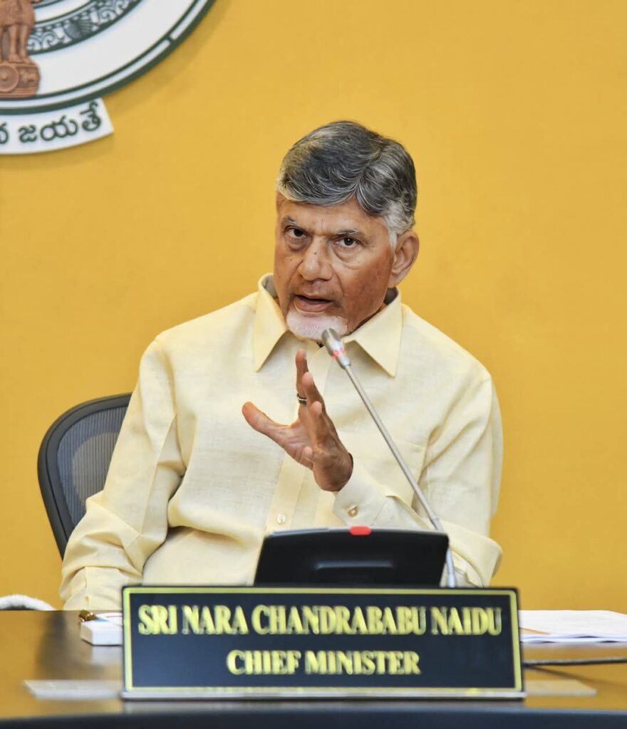 కాసేపట్లో సచివాలయానికి సీఎం చంద్రబాబు