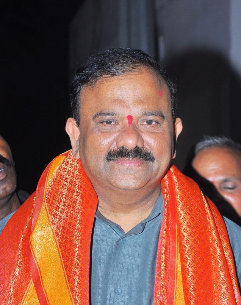 గురజాల నియోజక వర్గ ప్రజలందరికీ ఉగాది శుభాకాంక్షలు తెలిపిన ఎమ్మెల్యే యరపతినేని