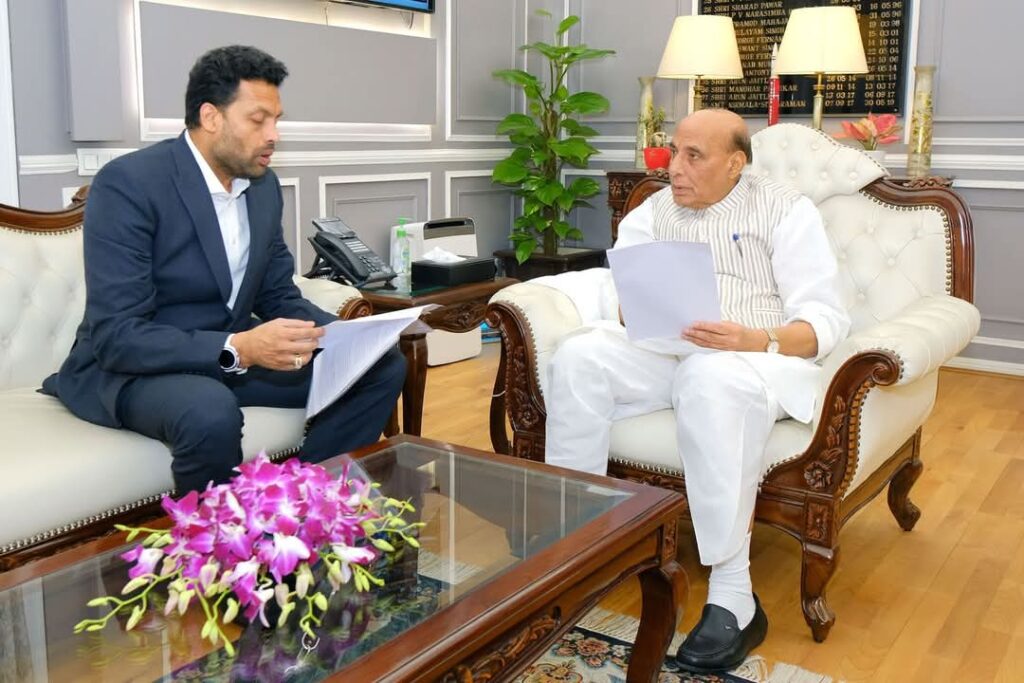 ర‌క్ష‌ణ రంగంలో పెండింగ్ ప్రాజెక్టులు త్వ‌ర‌గా పూర్తి చేయండి