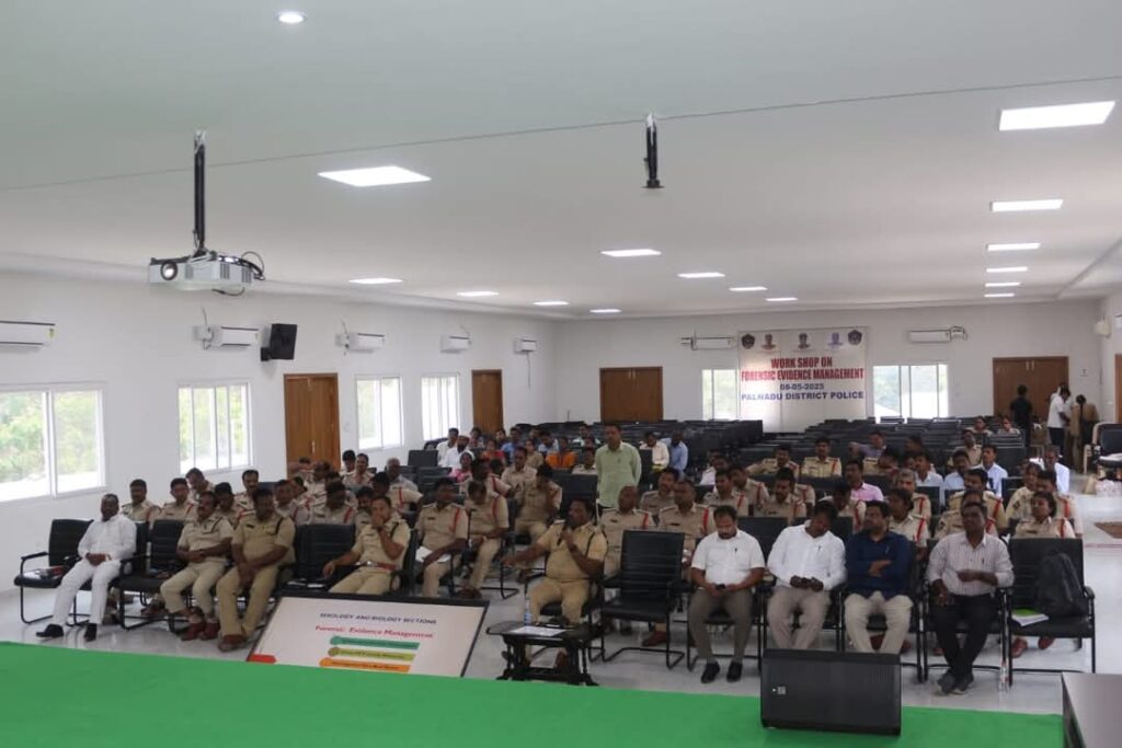 పల్నాడు పోలీస్ ఫోరెన్సిక్ సాక్ష్యాల నిర్వహణ వర్క్ షాప్ కార్యక్రమం