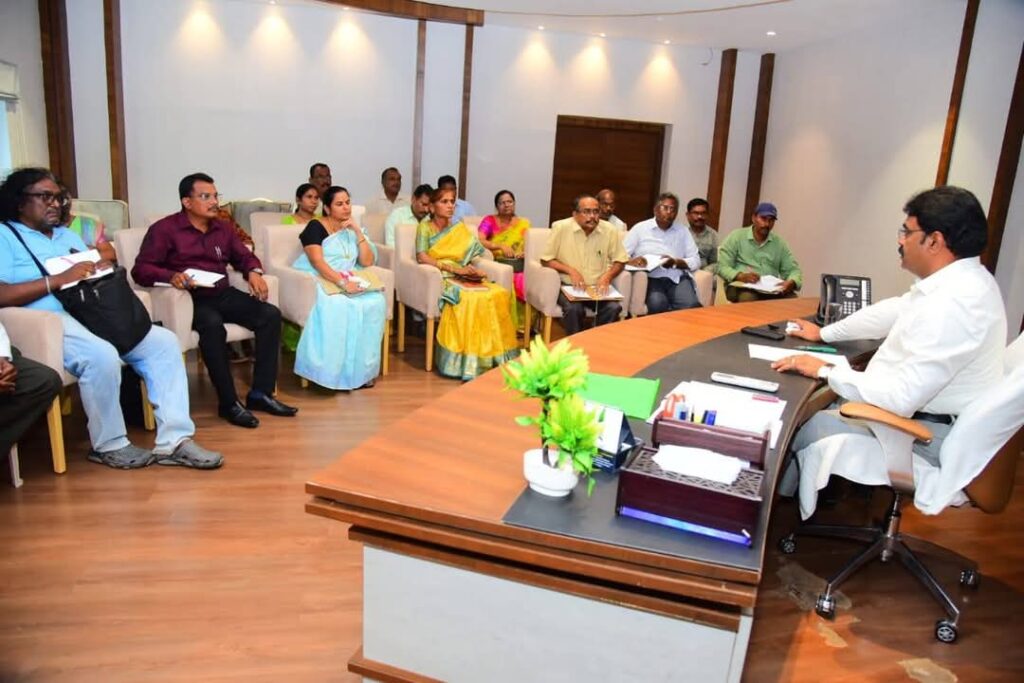 బాపట్ల జిల్లాలో బాల కార్మికులు నిర్ములన లక్ష్యంగా అధికారులు పనిచేయాలి : జిల్లా కలెక్టర్ జె. వెంకటమురళి