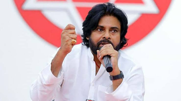 కుక్కలు అరిచినట్టు సోషల్ మీడియాలో ఎవరూ అరవొద్దు