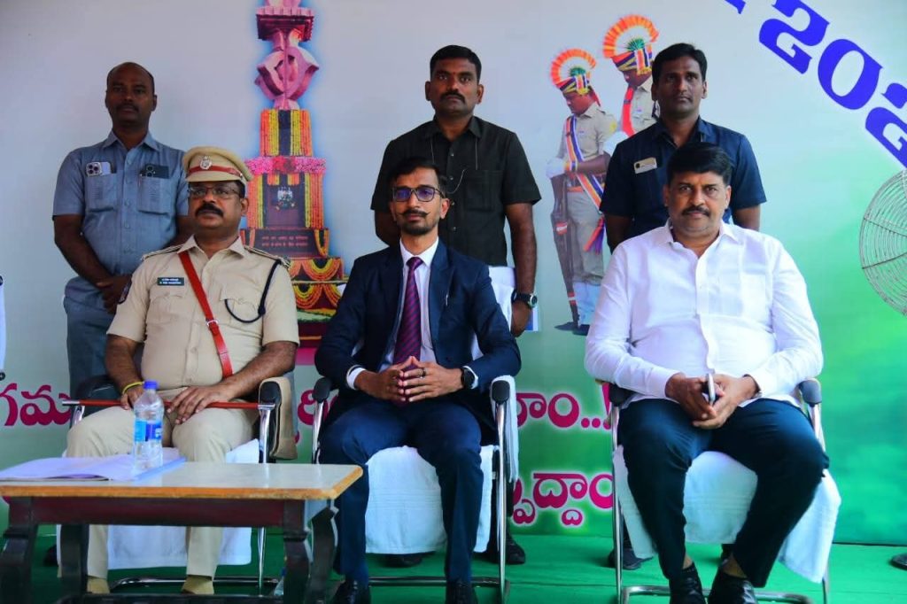 సలాం పోలీసన్నా.. నీ సేవలు వెలకట్టలేనివి