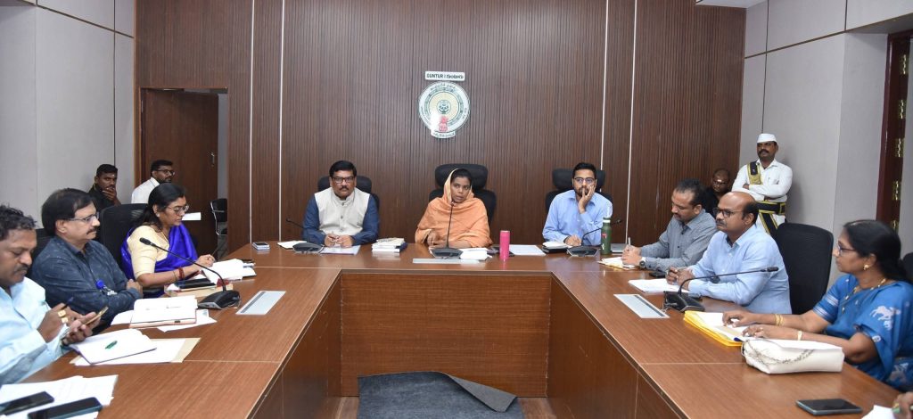 మొంథా తుఫాను… అప్రమత్తంగా ఉండాలి