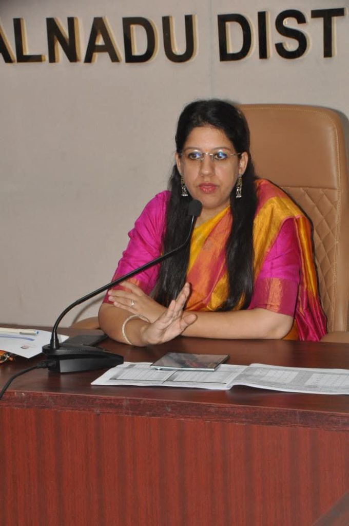 పాఠశాలలు, కళాశాలలకు రేపు సెలవు