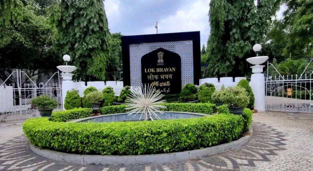 లోక్ భవన్‌గా గవర్నర్ నివాసాలు