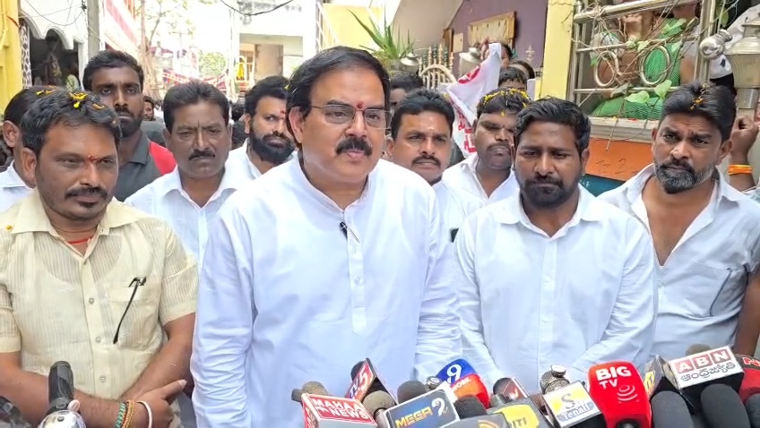 భక్తుల మనోభావాలను గౌరవించడమే నిజమైన ధర్మ రక్షణ